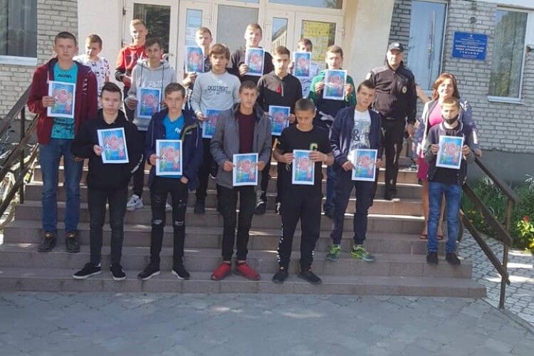На Камінь-Каширщині ювенальна поліція провела антибулінгові заходи