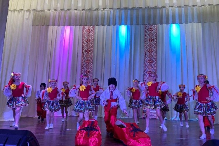 На Волині пройшов благодійний фестиваль хореографічного мистецтва «Танцюй заради Перемоги України»