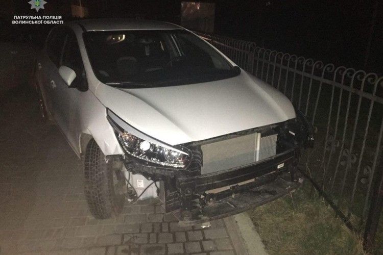 У Луцьку п’яна водійка пошкодила 5 автомобілів!