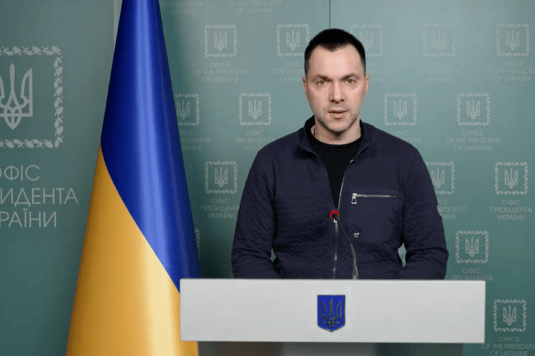 Арестович вважає, що протягом 2-3 тижнів буде ще одна спроба наступу армії РФ
