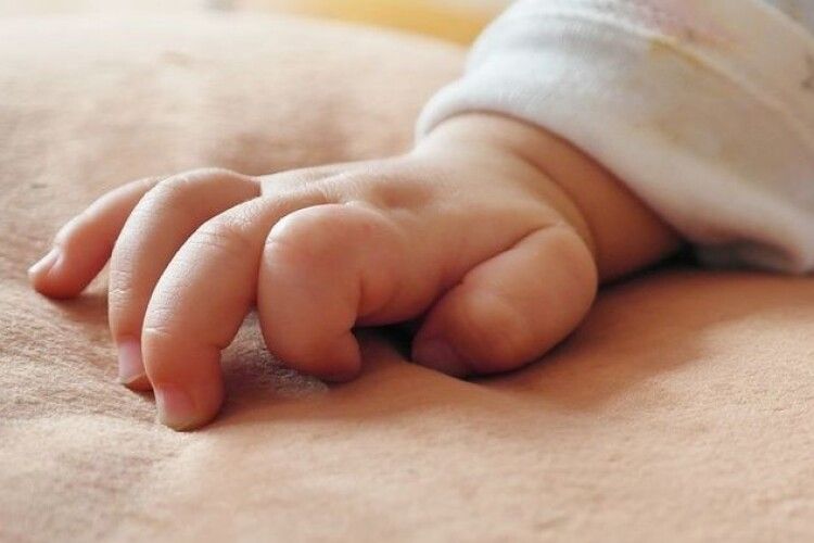 Батьки не встежили: однорічний малюк отруївся щурячою отрутою