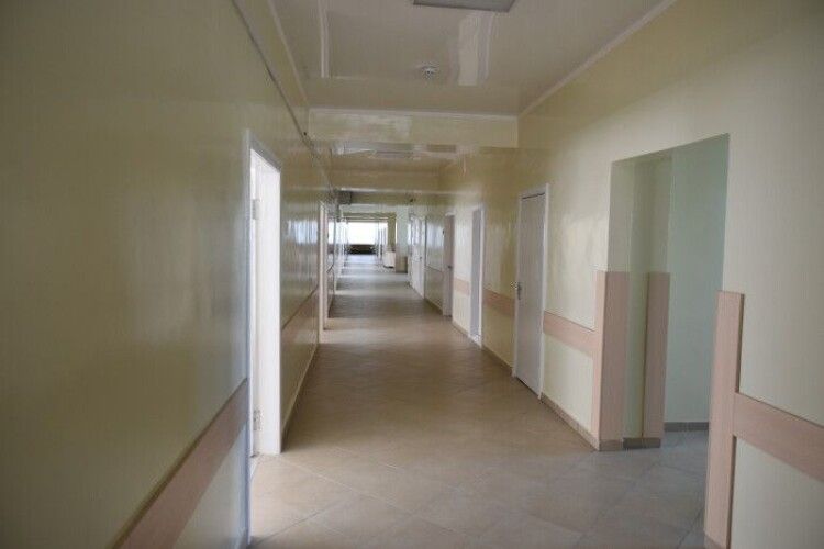 У Луцькій міській клінічній лікарні капітально відремонтували два відділення