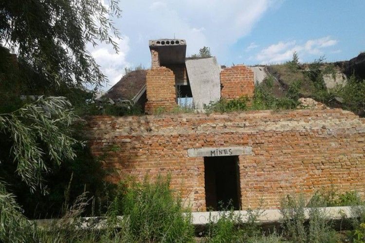 У Ніжині на недобудові обвалилася бетонна плита: загинуло троє дітей...