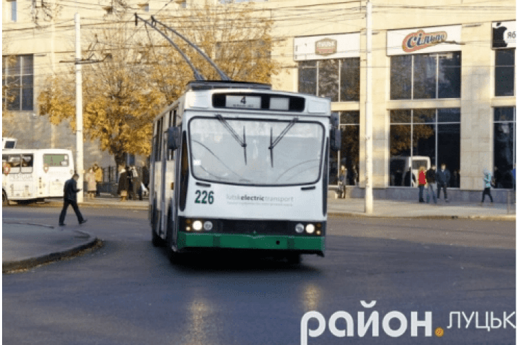 У Луцьку відновили звичний маршрут тролейбусів №4 та №4А (Фото)
