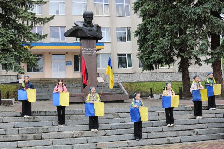 У колишньому райцентрі на Волині вшанували пам’ять полеглих Героїв (Фото)