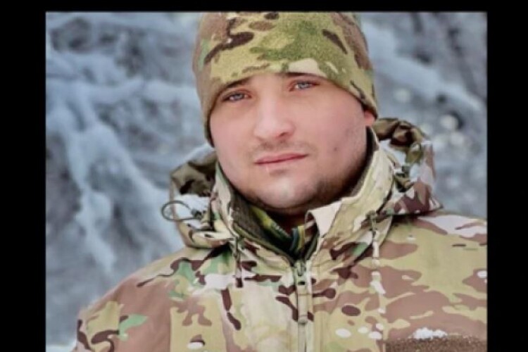 На Рівненщині попрощалися з молодим Героєм
