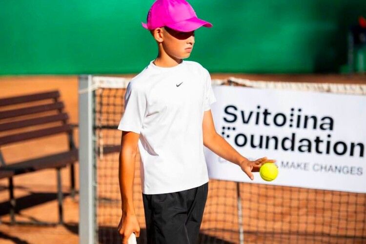 Юний тенісист із Волині потрапив до Svitolina Tennis Camp 2026