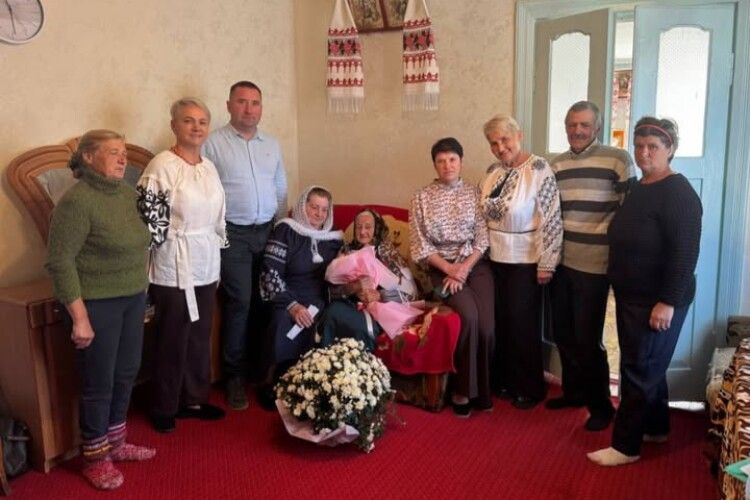 Має семеро онуків та тринадцятеро правнуків: волинянка відзначає 95-річчя 