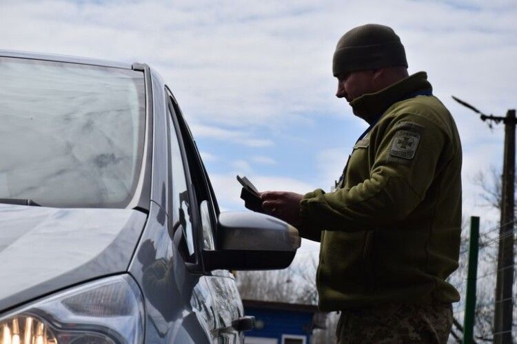 На Волині троє молодиків переправили за кордон 132 ухилянти