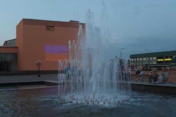 У Маневичах відновили фонтан