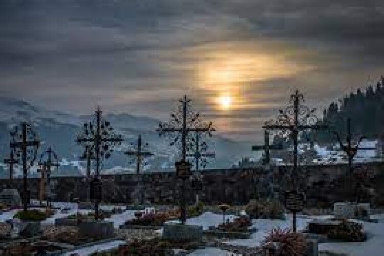 Був на кладовищі: у Луцьку знайшли чоловіка, який пропав на вихідних 