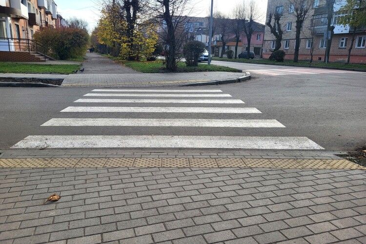 Громада на Волині виділила мільйон гривень на облаштування безбар'єрних переходів 