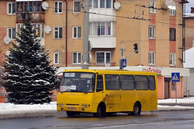 Удар по гаманцях: жителі громади шоковані новою вартістю проїзду до Луцька