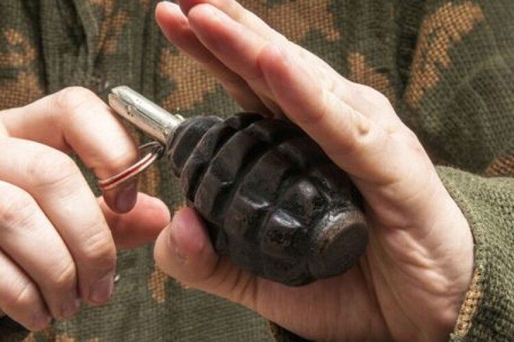 Повідомлено про підозру волинянину, який намагався підірвати колишню тещу бойовою гранатою
