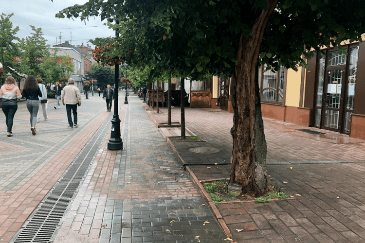 Центральні вулиці Луцька залишились без гарячого водопостачання