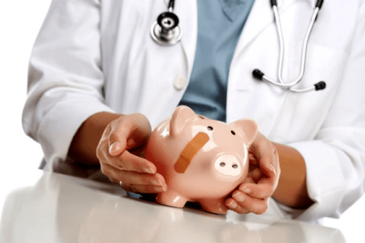 Бюджет 2021: чи вистачить на зарплати медикам і боротьбу з коронавірусом