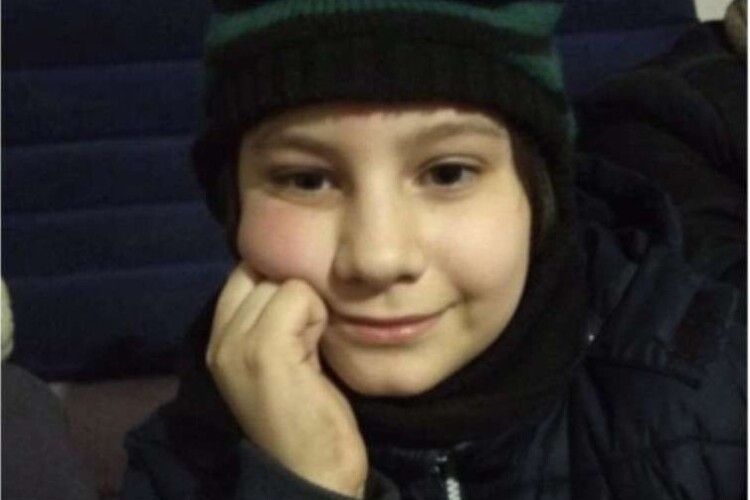 9-річний Максим із Чернігова подолав 1000 км з чужими людьми, щоб зустрітися з мамою