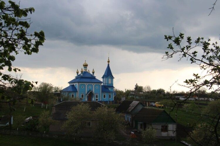 Митрополит Михаїл відвідає парафію у волинському селі, яке згадується в Іпатіївському літописі