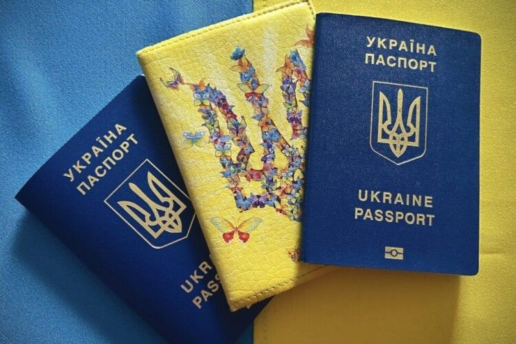 Скільки коштує оформлення закордонного паспорта в 2026 році