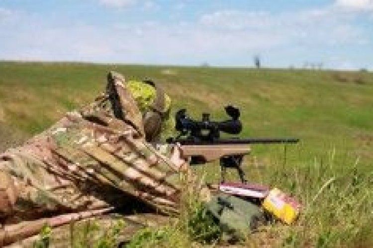 За останній місяць на Донбас зайшли близько 100 російських снайперів