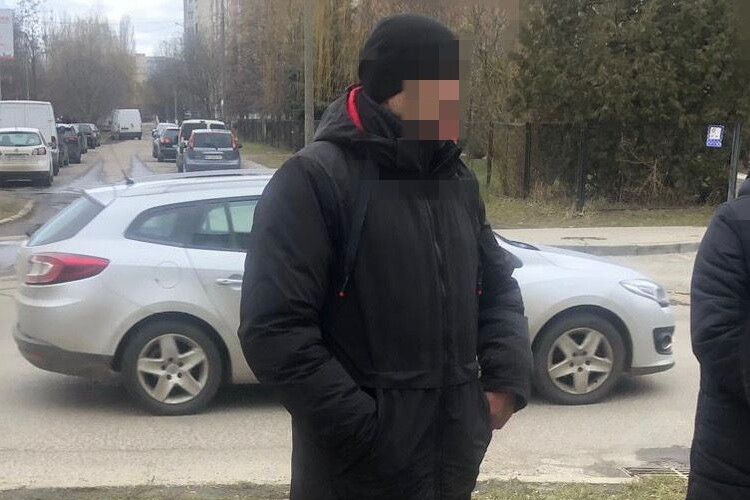 Волинянину, у якого знайшли 90 пакетиків з психотропами, повідомили про підозру (Фото)