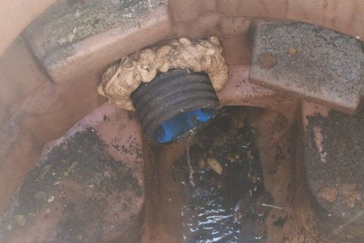 У Шацьку виявили незаконні підключення до каналізаційної мережі