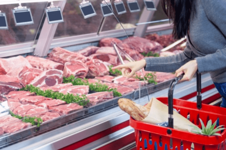 Восени в Україні суттєво зростуть ціни на м'ясо та зерно