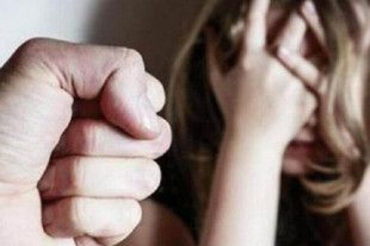 На Дніпропетровщині затримали ґвалтівника 8-річної дівчинки