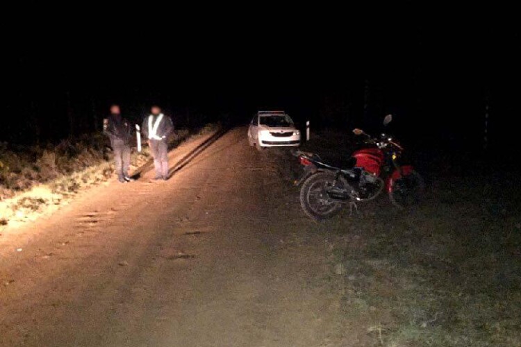 На Рівненщині п'яний 22-річний пасажир впав з мотоцикла, нині – в комі