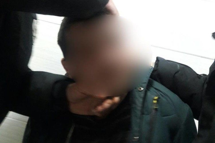 У Ковелі злодія зловили напідпитку, коли підняв руку на родичок