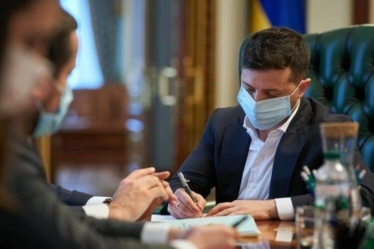 Зеленський підписав закон про доступ до інноваційних ліків