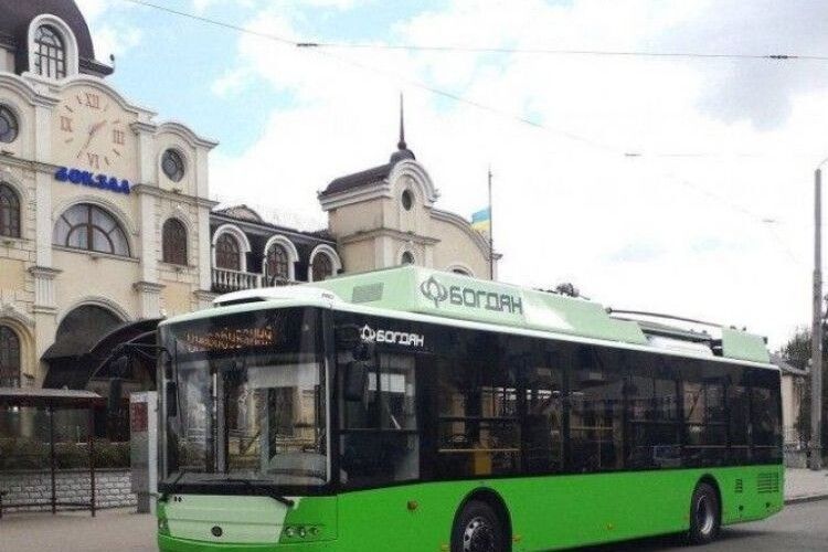 У Луцьку відновили рух тролейбусів на двох популярних маршрутах