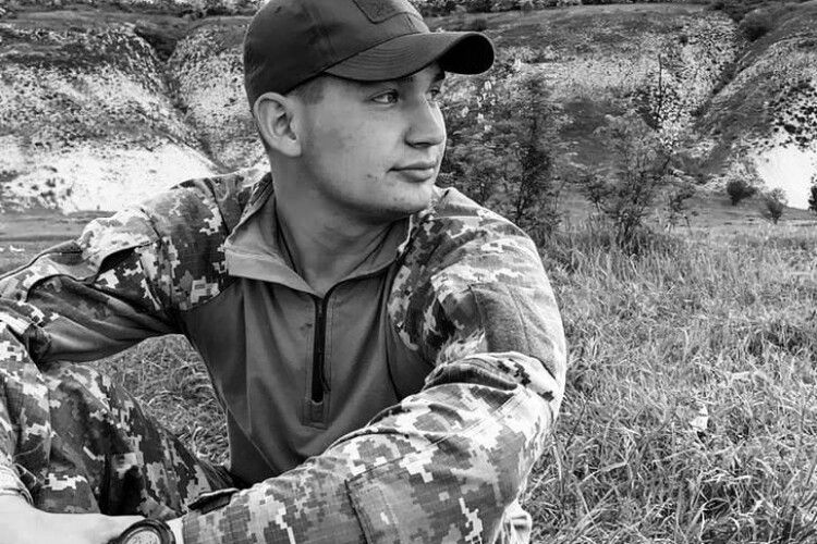 У Берестечківській громаді оголосили триденну жалобу за загиблим Героєм