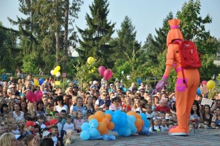 У Мукачеві попрощалися з «совковою» лінійкою