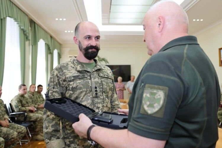 П'ятеро волинських прикордонників отримали нагородну зброю