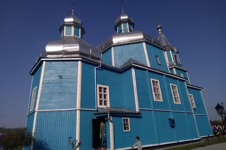Дослідили історію Різдво-Богородичного храму Каменя-Каширського