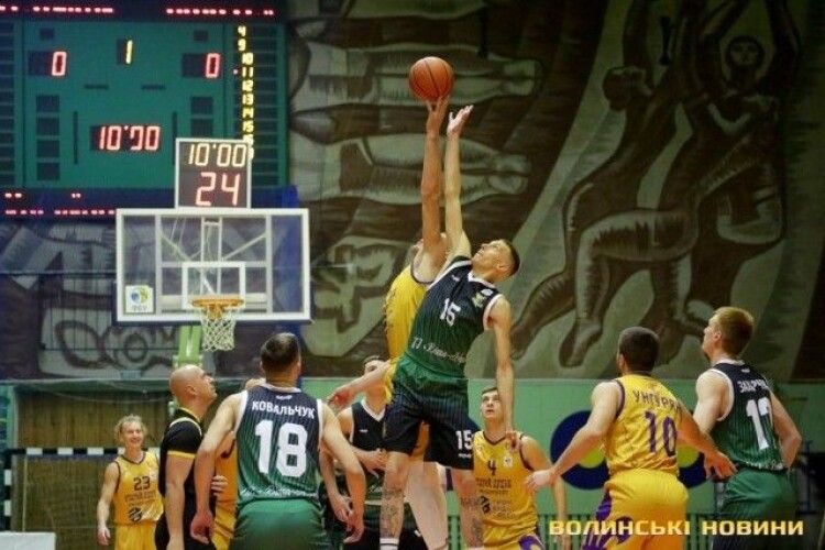 Баскетбол: «Старий Луцьк» удома «порвав» «Львівську політехніку»