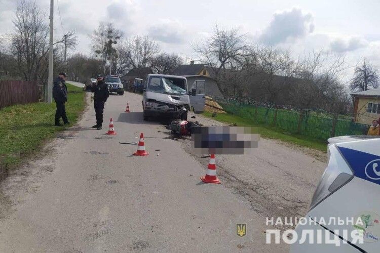 На Рівненщині п'яний водій збив подружжя на скутері: є загиблий