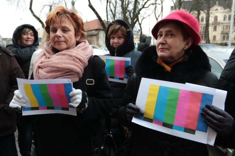 У Львові відбувся мітинг на підтримку звільнених журналістів