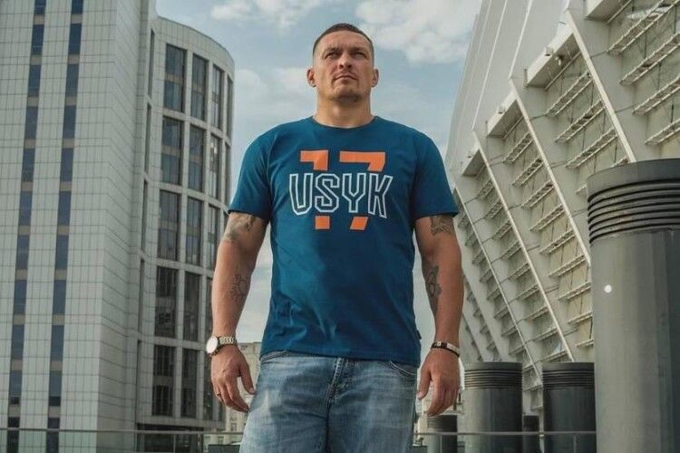 Усик відвідав поранених захисників України у шпиталі