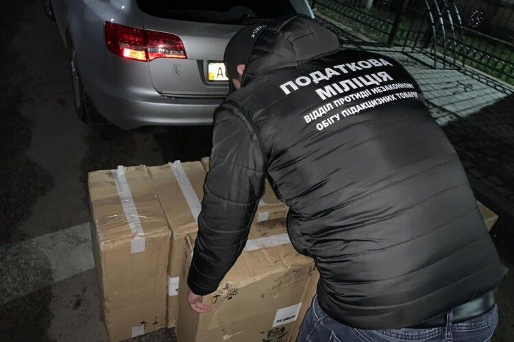 На Волині правоохоронці припинили спробу розповсюдження тютюнового фальсифікату