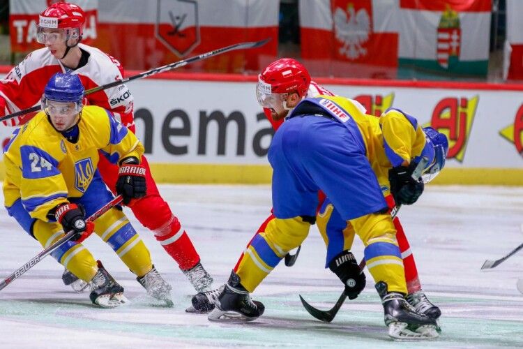 На Чемпіонаті світу з хокею в дивізіоні 1B збірна України програла румунам