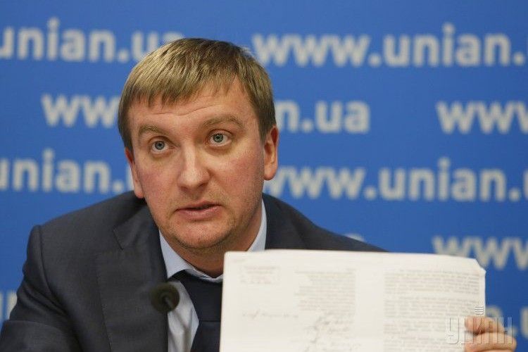 Павло Петренко оголошує війну