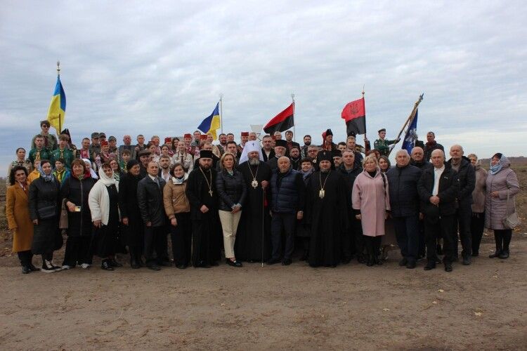 У волинській громаді відкрили пам'ятний знак членам Крайового Проводу ОУН 