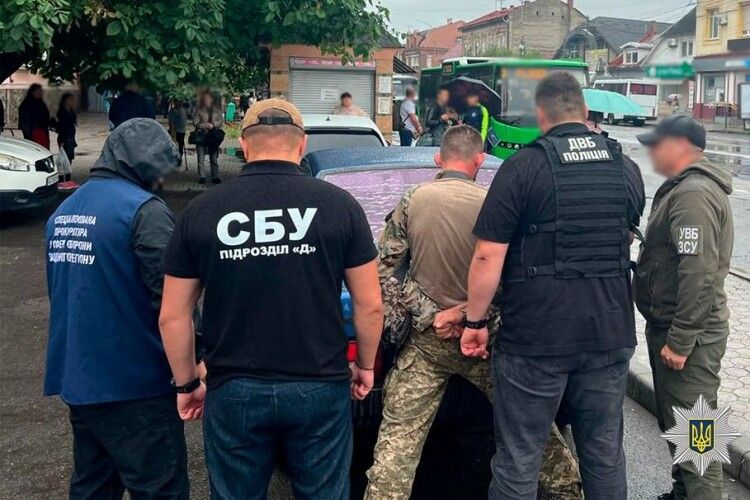Військовослужбовця ТЦК на Закарпатті викрили на «вирішенні питань» з відстрочкою