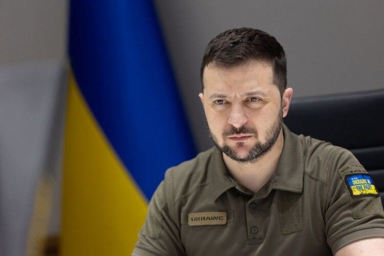 Зеленський відповів на петицію про скасування заборони на виїзд чоловіків з України