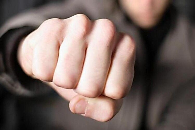 На Волині пенсіонера оштрафували за нанесення тілесних ушкоджень