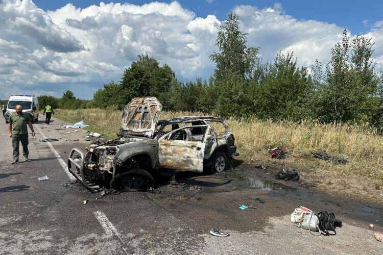 У жахливій аварії на Рівненщині сьогодні загинули двоє людей