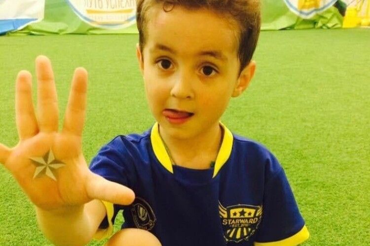 Здійснилася мрія для восьмирічного Сашка Цимбала, який вивів на футбольне поле Роналду