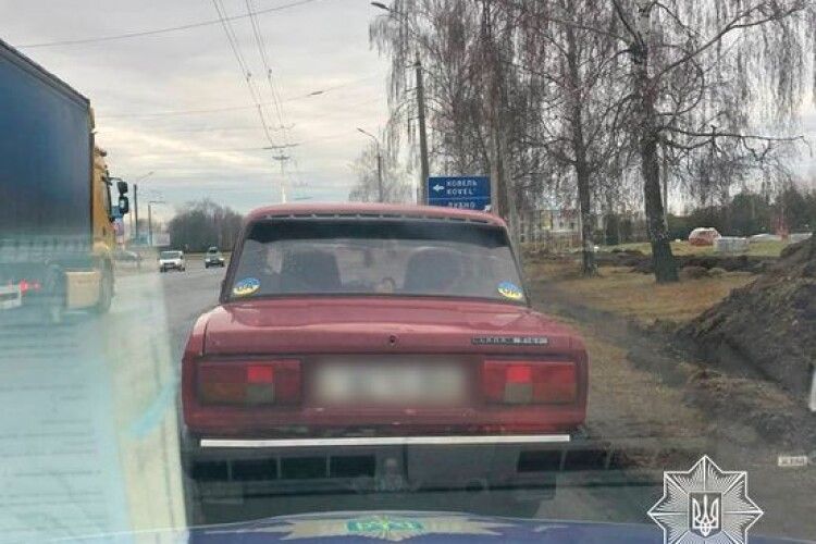 Волинські патрульні затримали п’яного водія: їхав на на заборонений сигнал світлофора